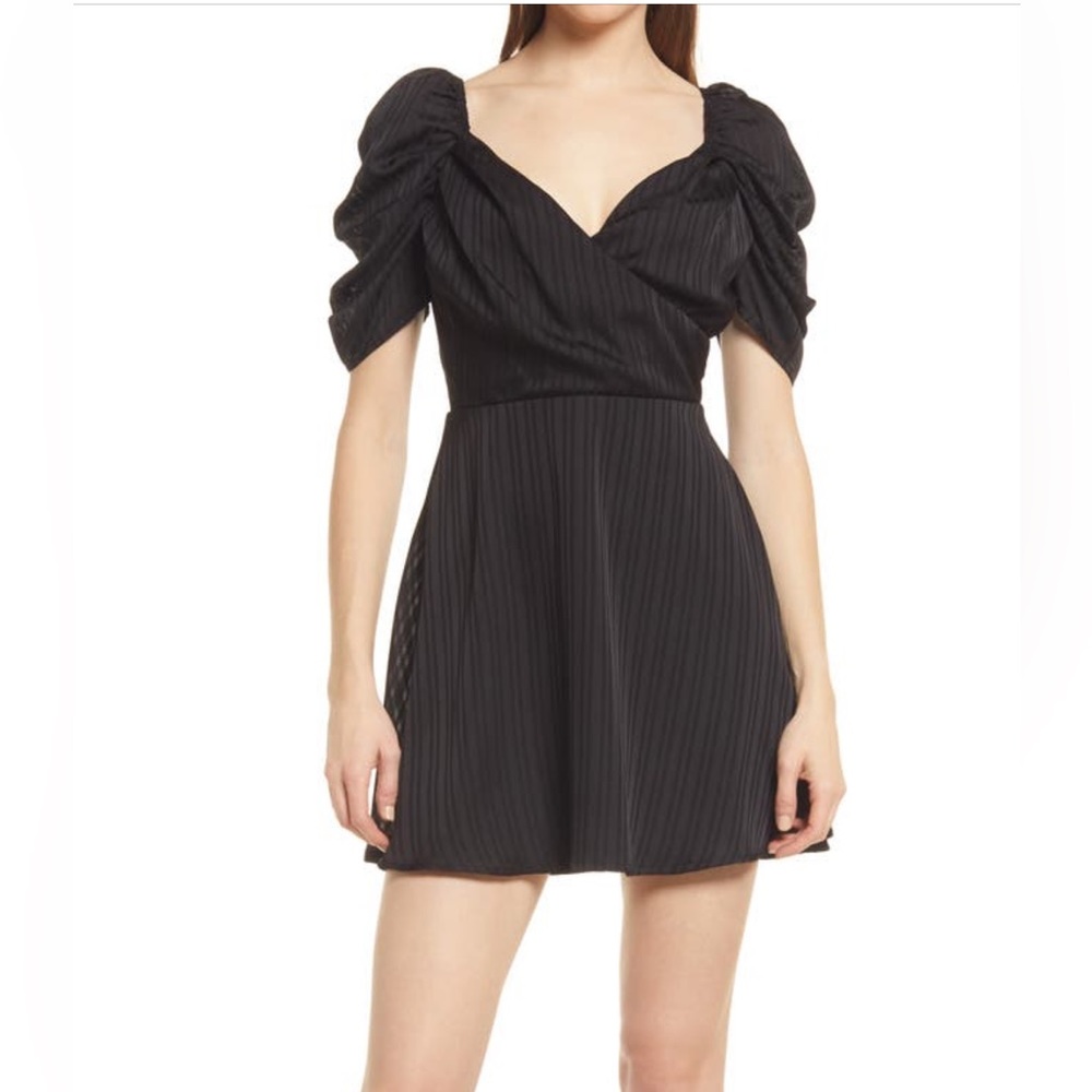 Lulu’s Skater Dress (S) Black